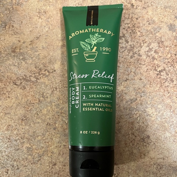 Bath & Body Works Other - Bath & Body Works Aromatherapy Eucalyptus Spearmint Body Cream - Green